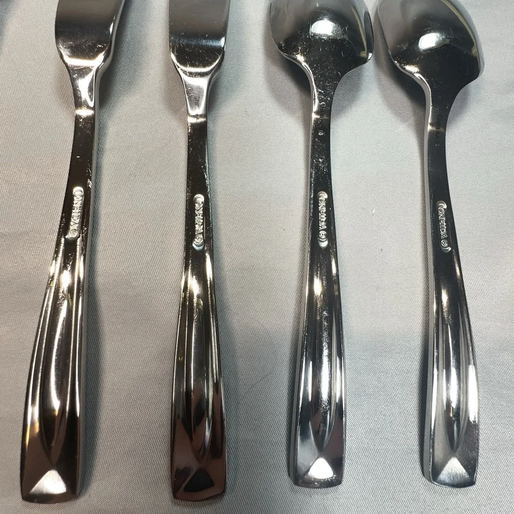ONEIDA SATIN LINCOLN Hostess Server 8 Pierced Spoon Meat Fork Butter Knife Sugar